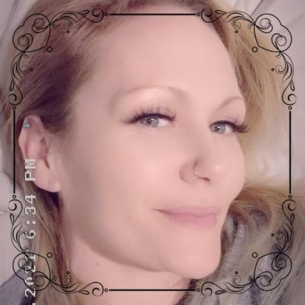 Meet your Posher, April lynn